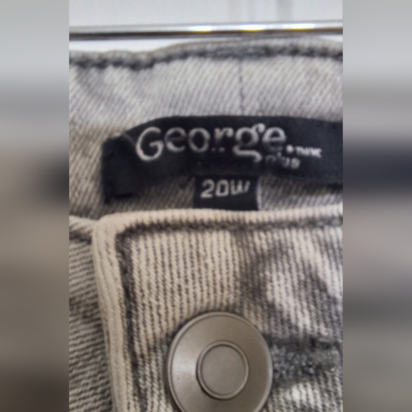 George Plus Women’s Black Straight Leg Jeans Size 20W Distressed Charcoal Wash - Picture 6 of 13